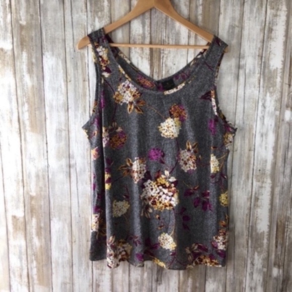 Worthington Tops - NWT Worthington Grey Floral Sleeveless Blouse